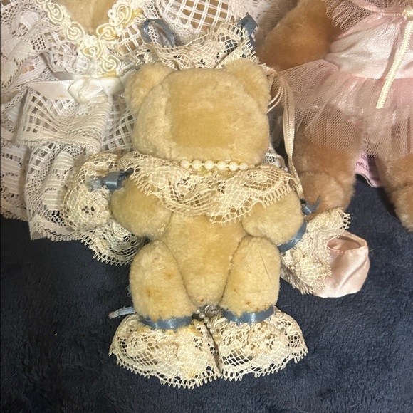 Elegant Lace Teddy Bear Trio! Vintage set of 3! - Picture 3 of 5